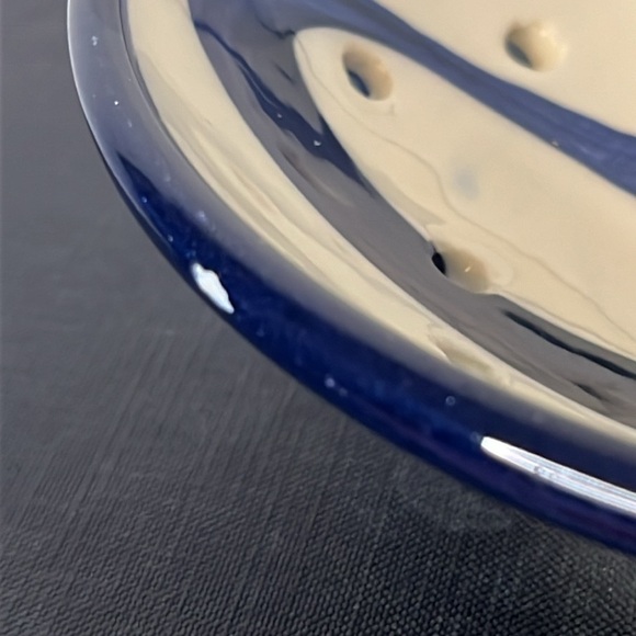 Handmade White & Blue Brush Stroke Signed Ceramic Vintage Berry Bowl Strainer - Picture 5 of 9